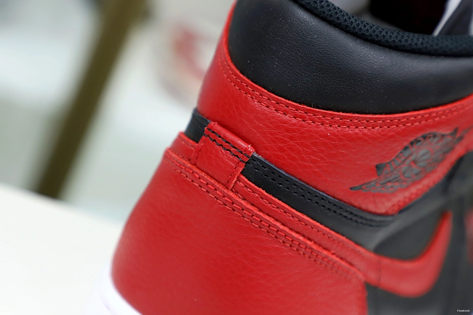OG RETRO 1 HIGH JORDAN 'BRED' AIR 1001